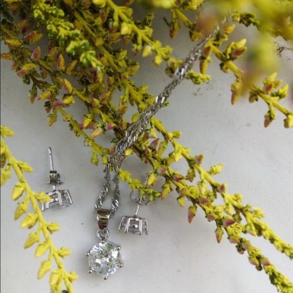 Stunning S925 Sterling Silver jewelry set - Picture 5 of 12